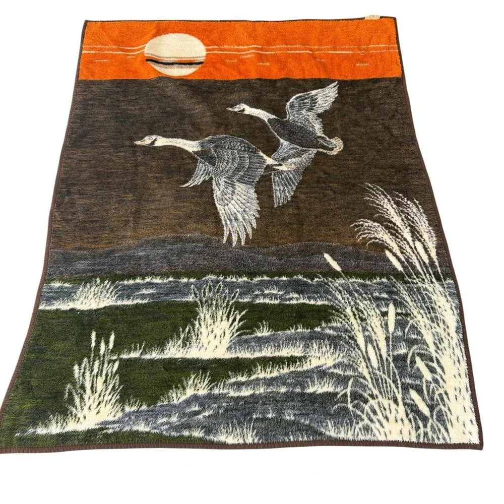 Vtg Biederlack Canada Goose Sunset Reversible Throw Blanket USA Mid-Century MCM‎